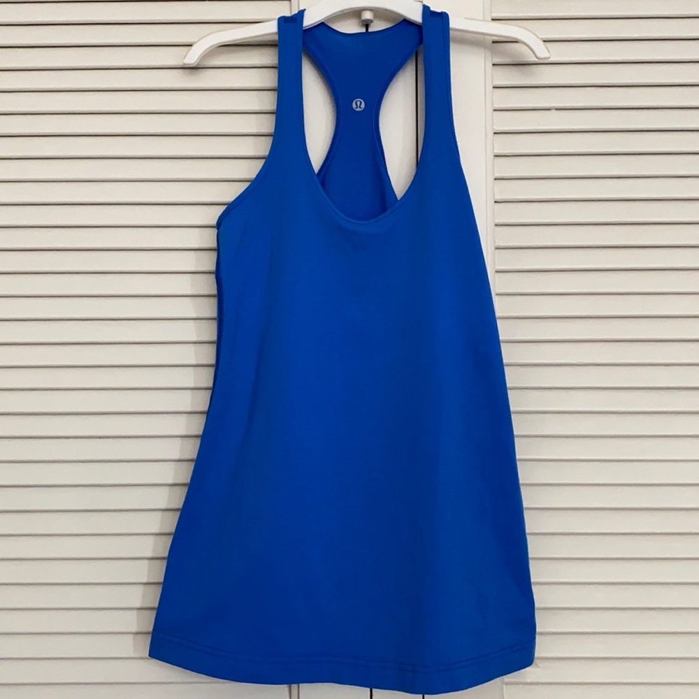 Lululemon Cool Racerback Tank sz 6. GUC. Blue